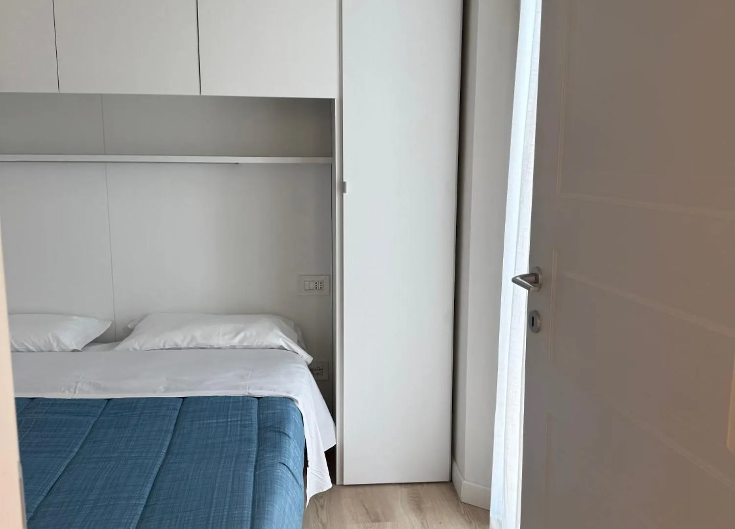 Mihouse Res Milan Apartment